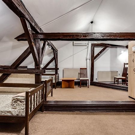 Hostel Seven Lwów Zewnętrze zdjęcie