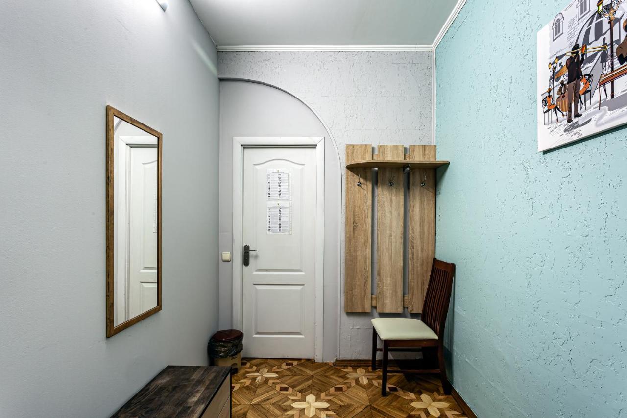Hostel Seven Lwów Zewnętrze zdjęcie