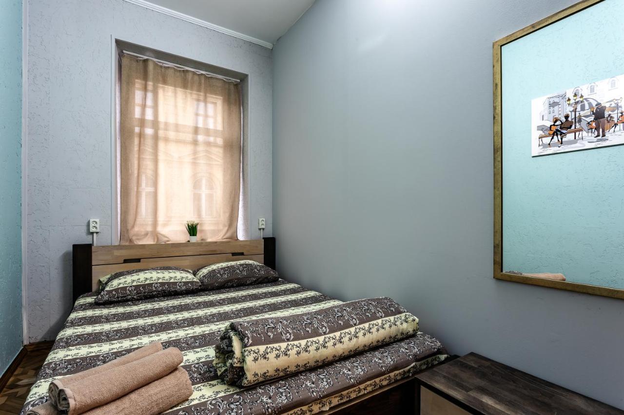 Hostel Seven Lwów Zewnętrze zdjęcie