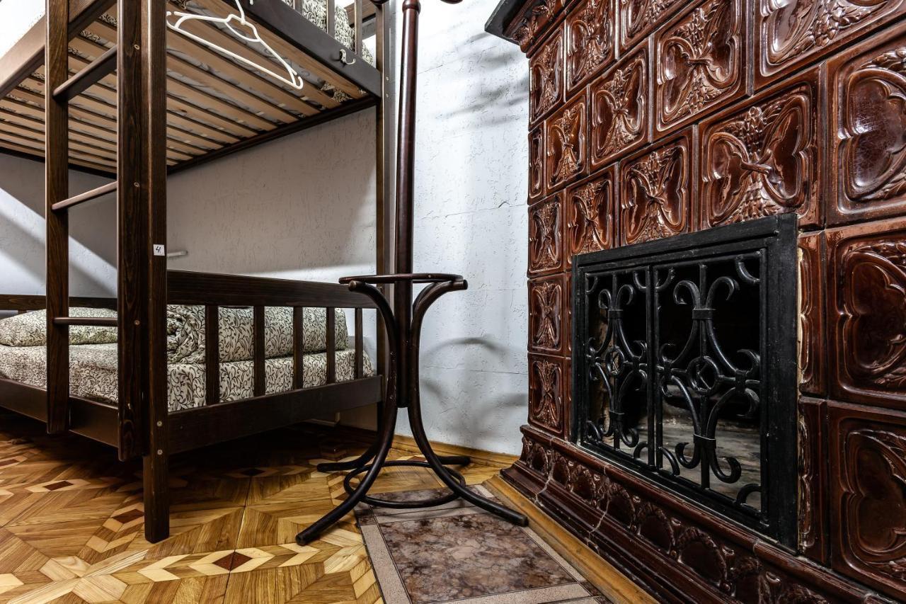 Hostel Seven Lwów Zewnętrze zdjęcie
