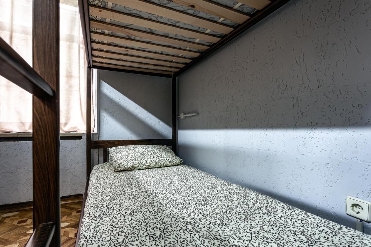 Hostel Seven Lwów Zewnętrze zdjęcie