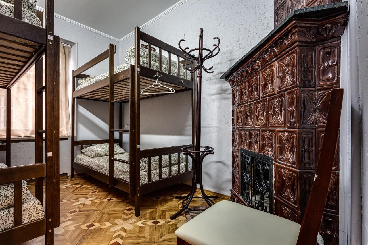 Hostel Seven Lwów Zewnętrze zdjęcie
