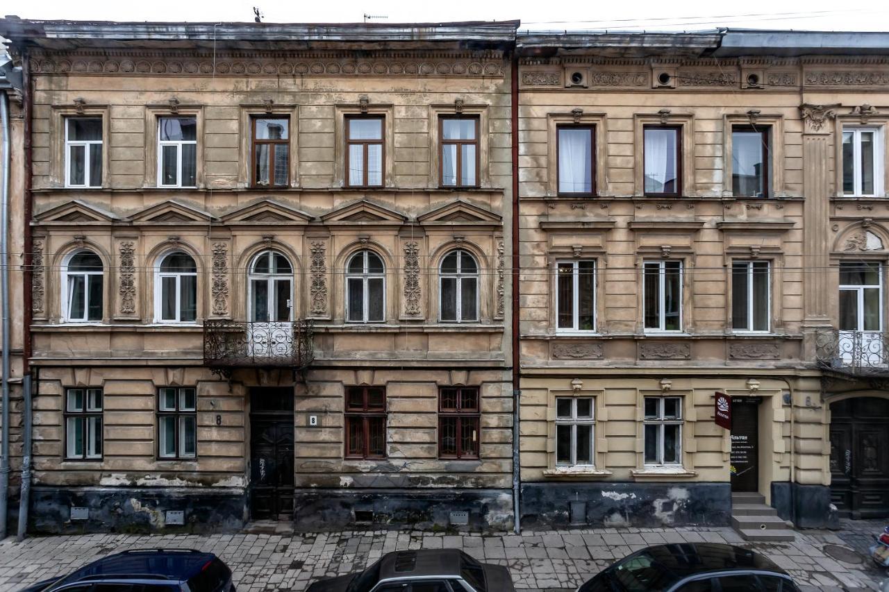 Hostel Seven Lwów Zewnętrze zdjęcie