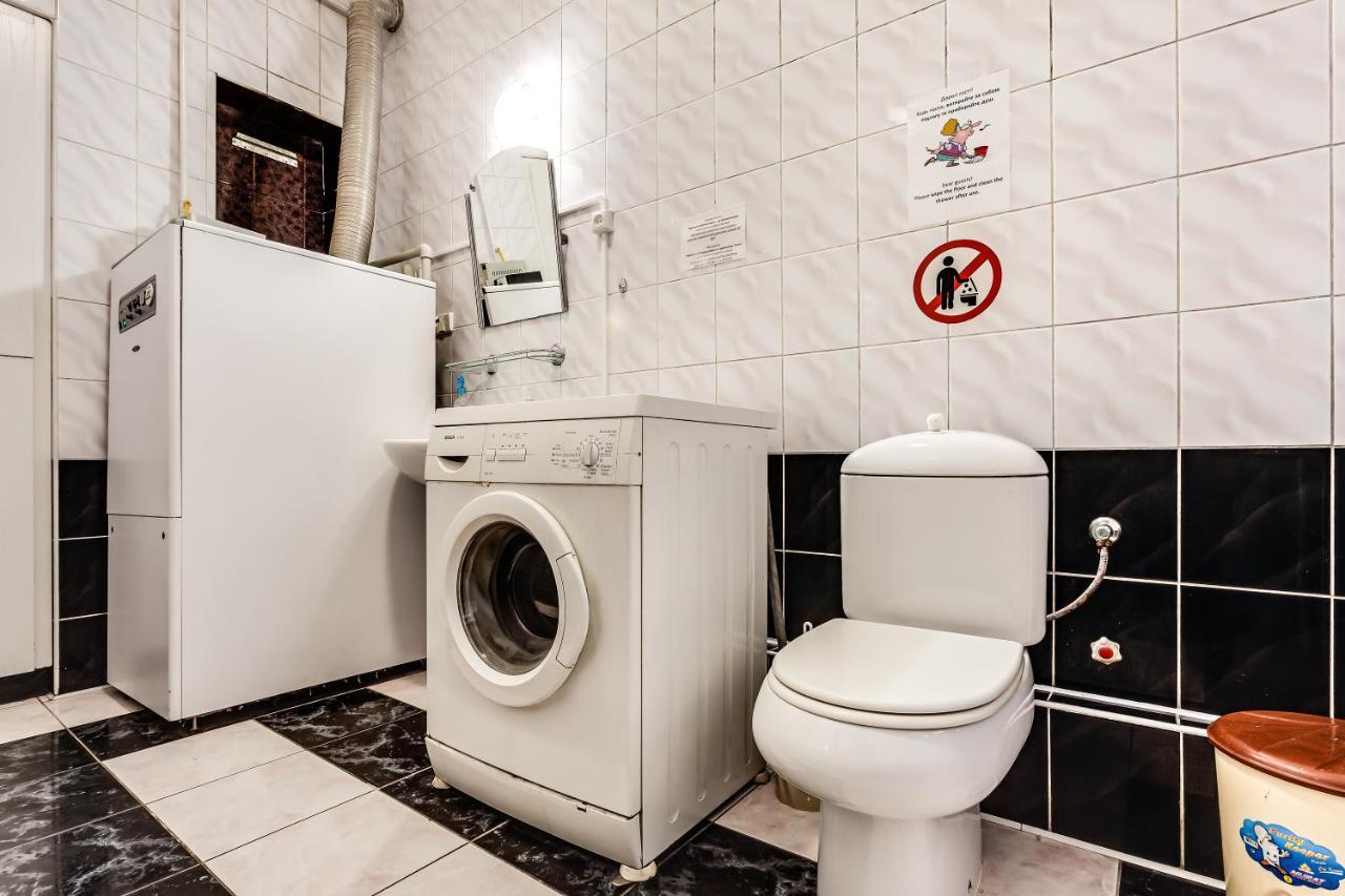 Hostel Seven Lwów Zewnętrze zdjęcie