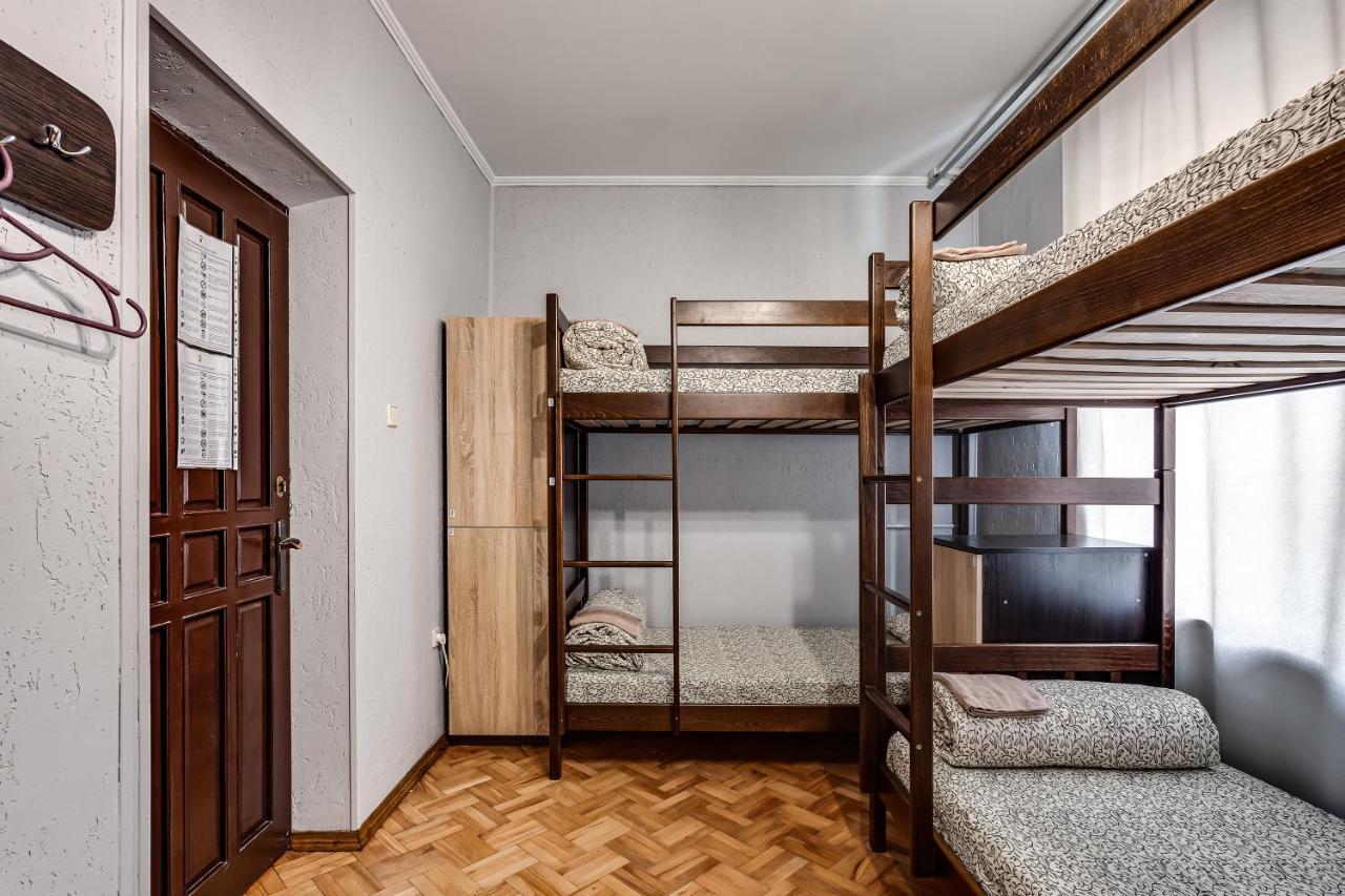 Hostel Seven Lwów Zewnętrze zdjęcie