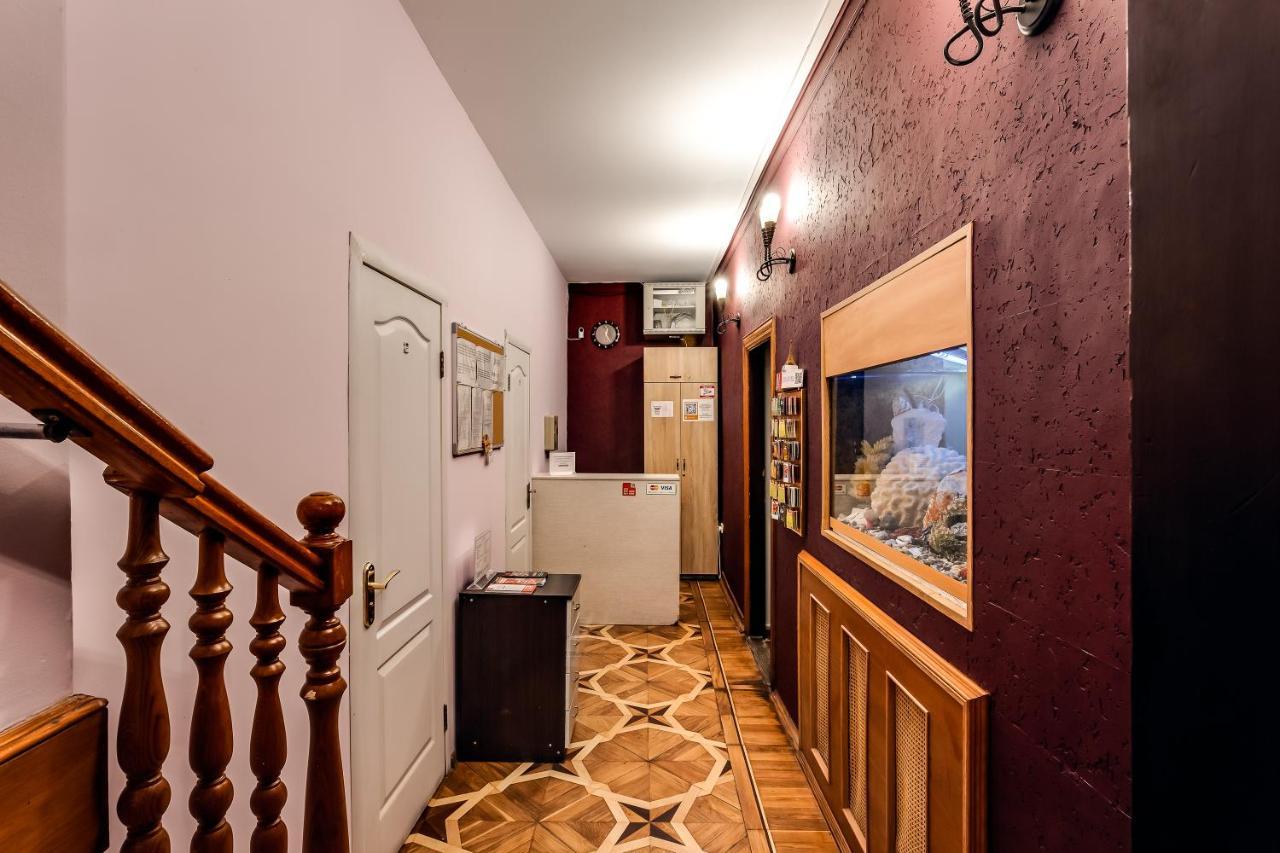 Hostel Seven Lwów Zewnętrze zdjęcie