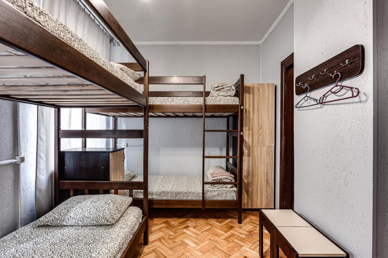 Hostel Seven Lwów Zewnętrze zdjęcie