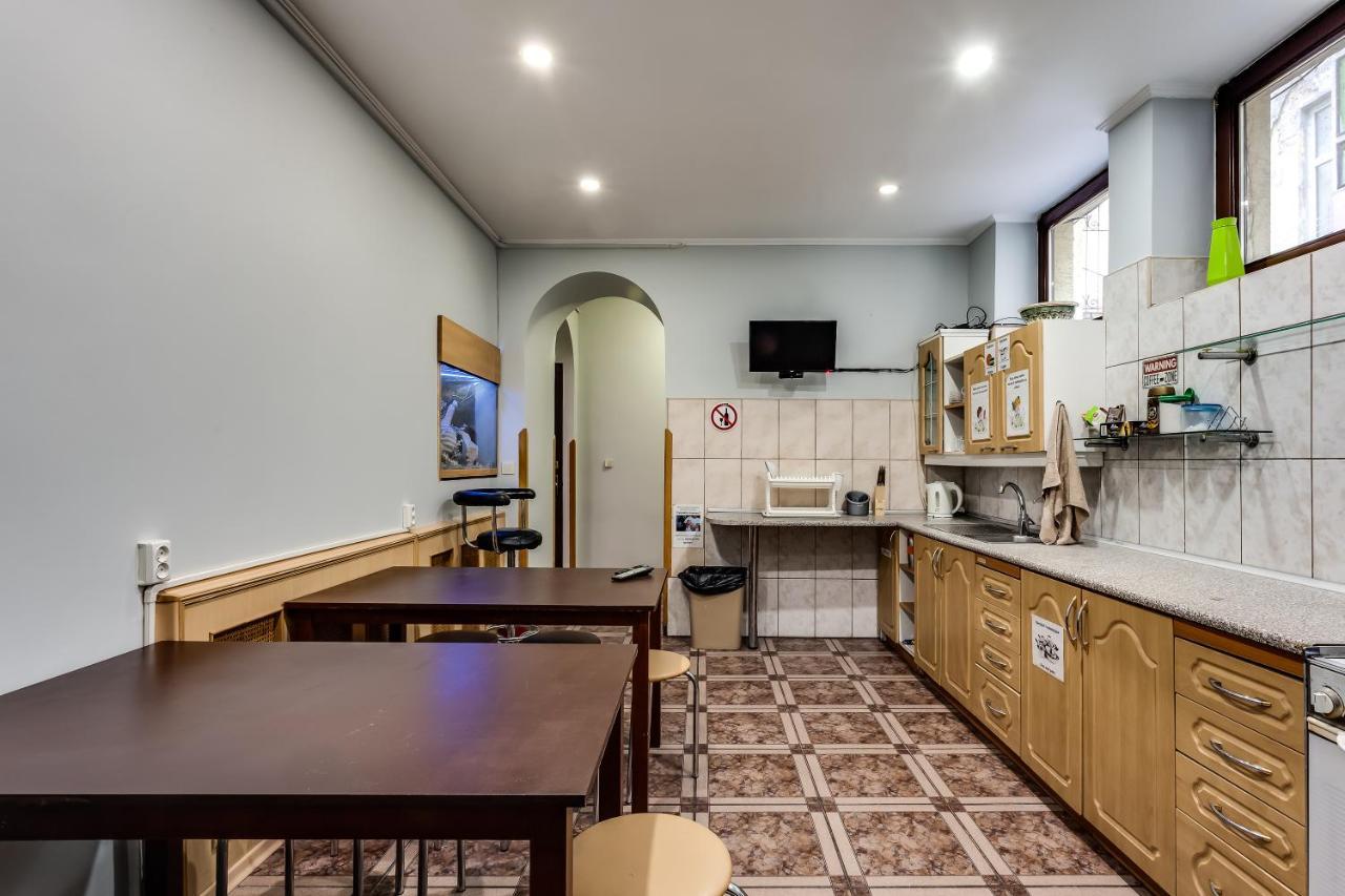 Hostel Seven Lwów Zewnętrze zdjęcie
